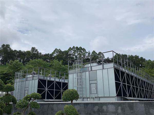冷卻塔水冷機(冷卻塔溢水)