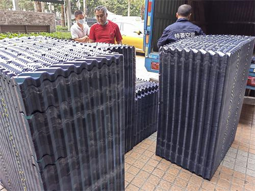閉式冷卻塔如何解決水分布問題,閉式冷卻塔價格多少錢一噸
