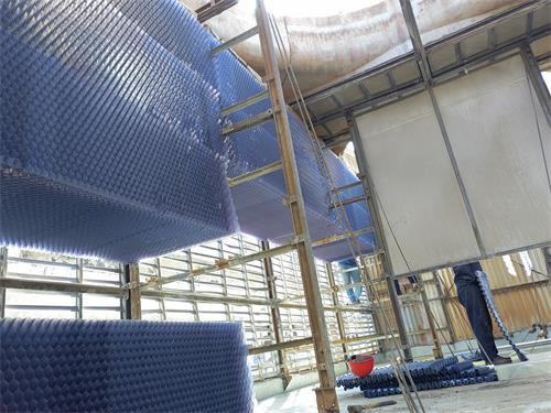 開式冷卻塔與閉式冷卻塔腐蝕的比較(圓形冷卻塔與方形冷卻塔哪個好)